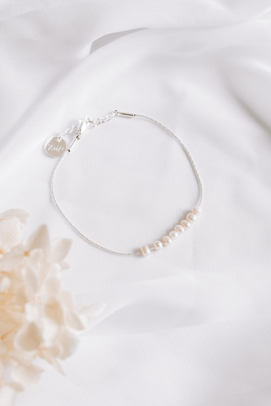 Lilo - Stainless Steel Pearl Bracelet