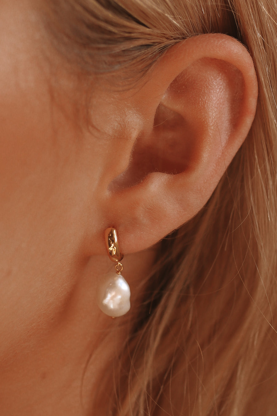 Cova - Sterling Silver Pearl Hoop Earrings