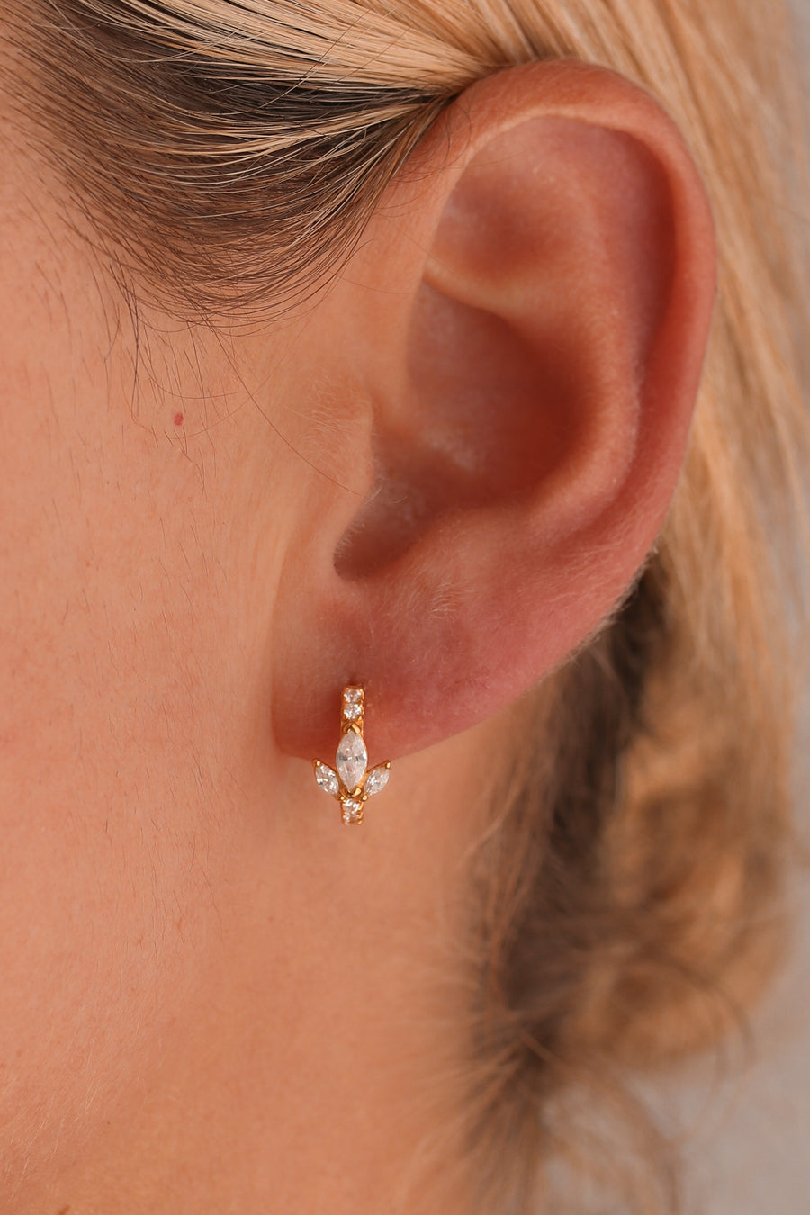 Lilla - Sterling Silver Hoop Earrings