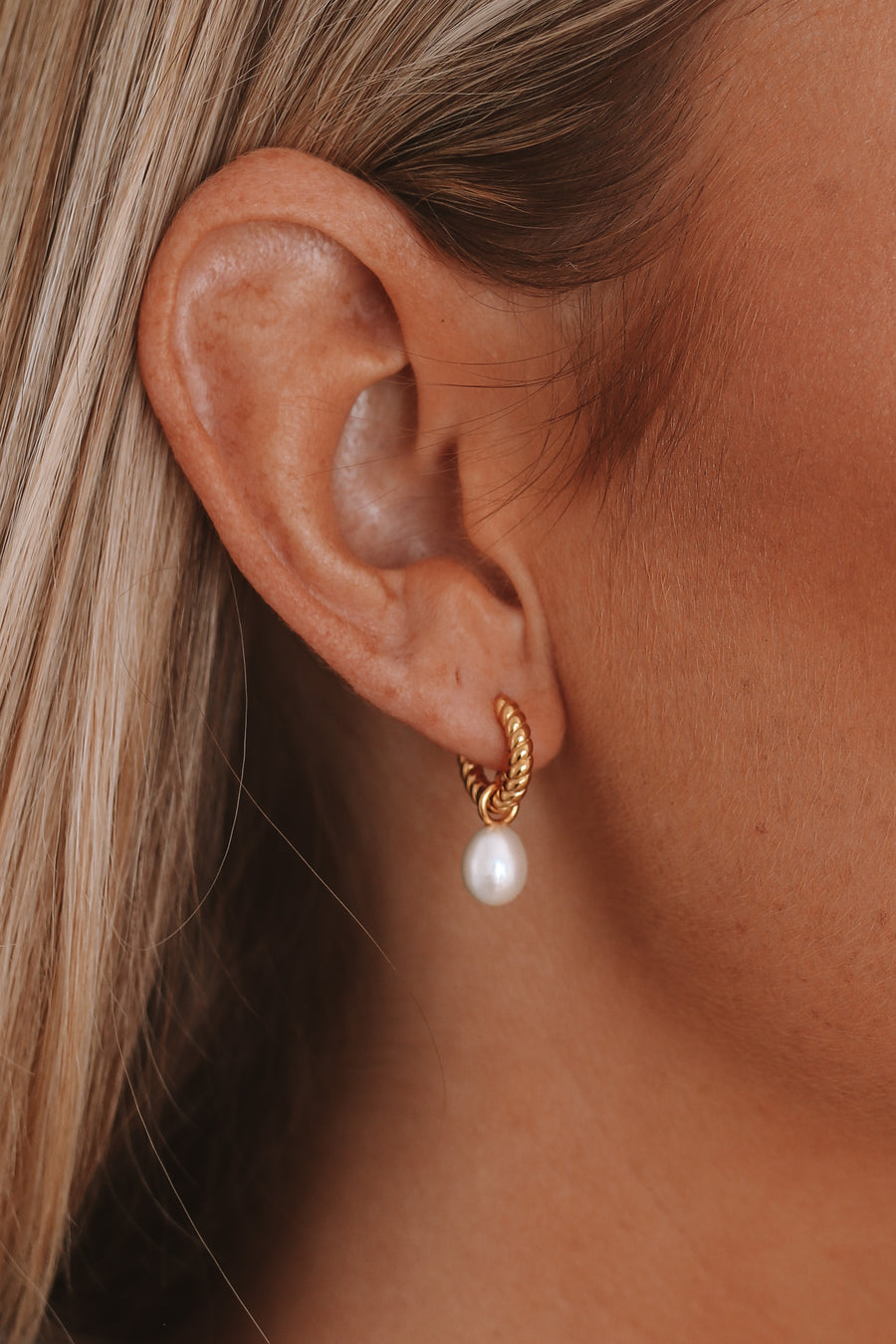 Cameron - Sterling Silver Pearl Hoop Earrings